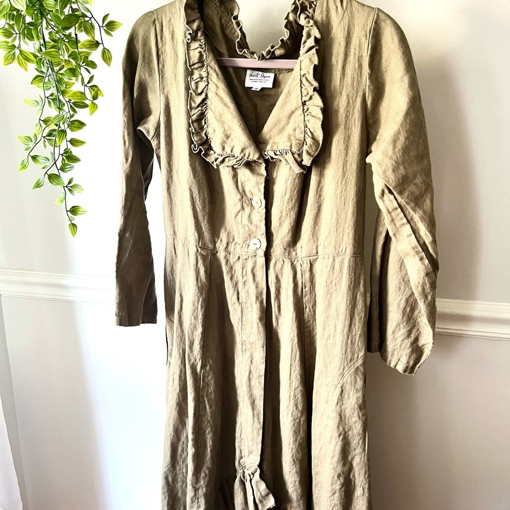 Chic Ruffled Midi Dress in Khaki